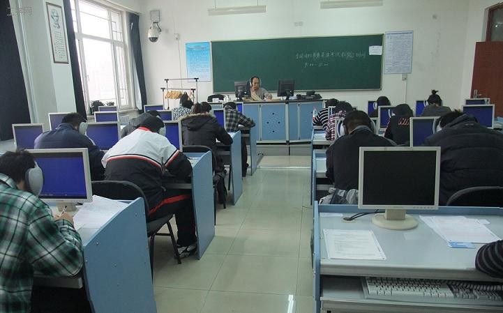 我校全国国际商务英语二级考试圆满结束