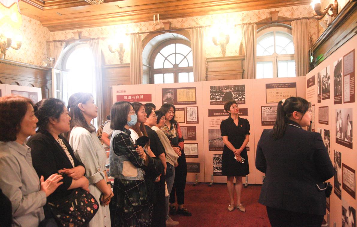 太阳成集团tyc9728开展联合主题党日活动，推进党纪学习教育走深走实